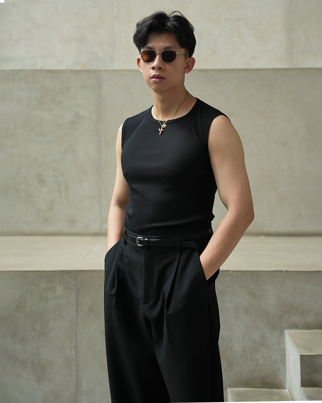 Modern Ribb Tank Top - Black