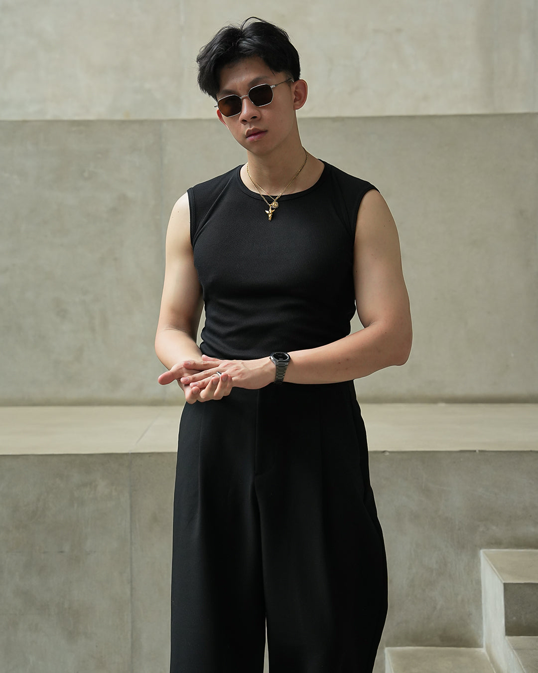 Modern Ribb Tank Top - Black