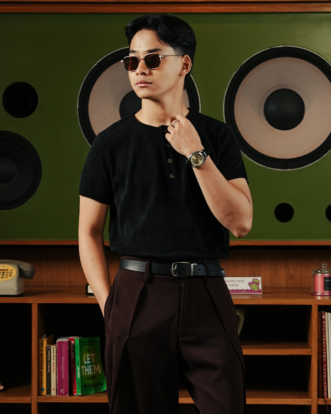 Henley Texture Waffle Lengan Pendek Slim Fit