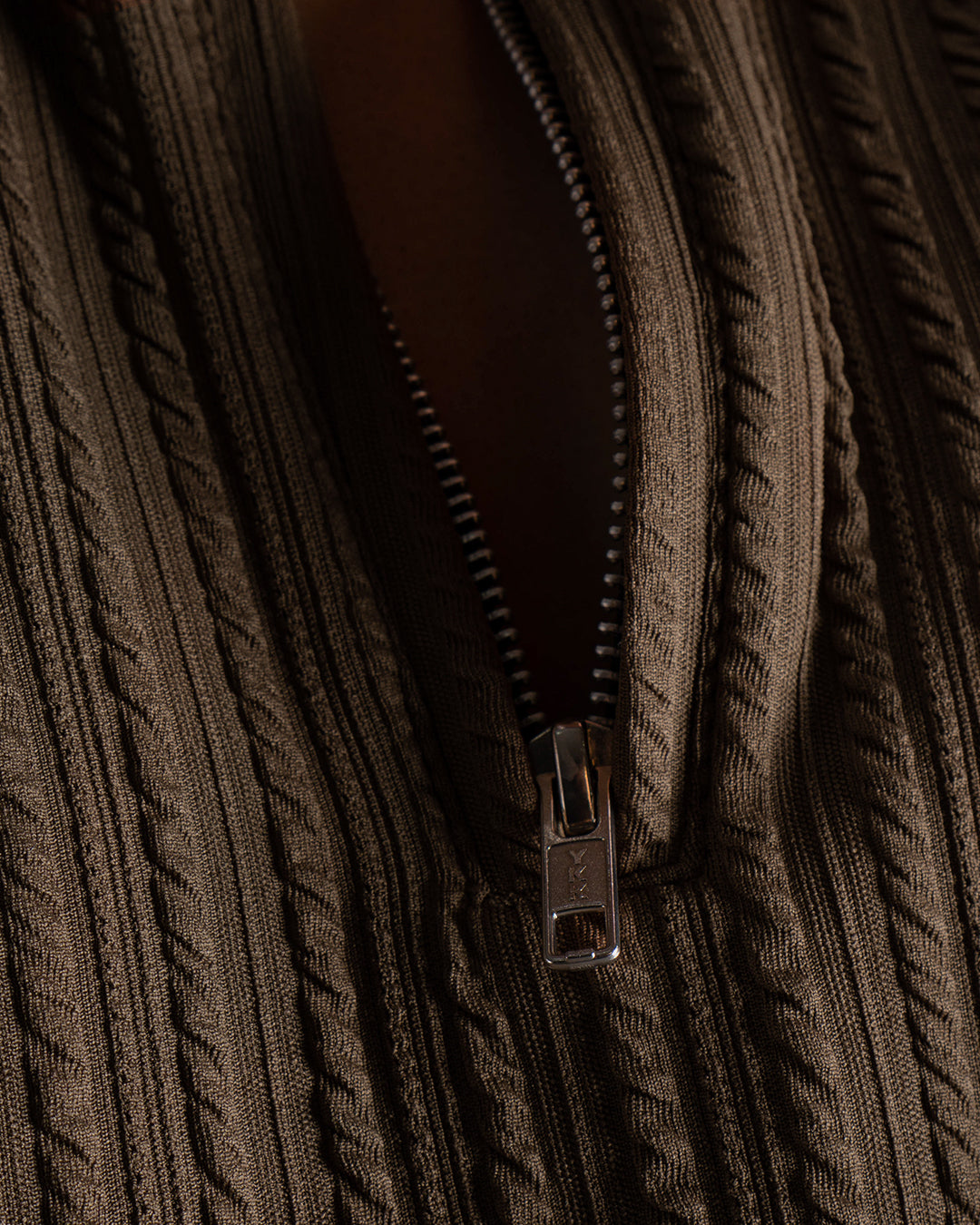 Pull Over Half Zip Knit - Brown