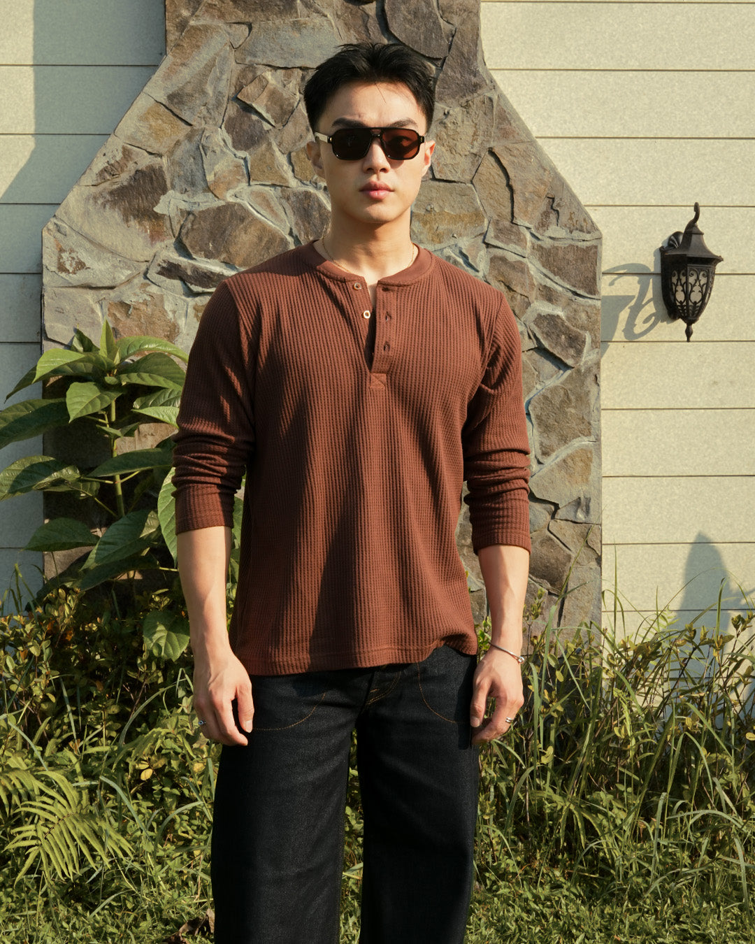 Basic Henley Shirt - Brown