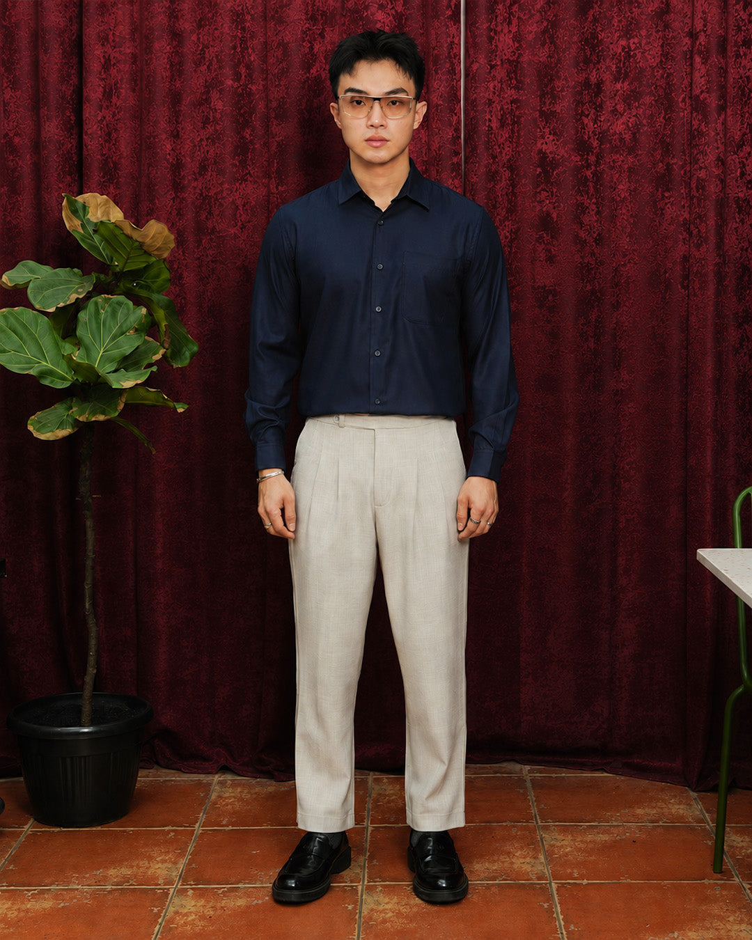 Kemeja Pria Basic Slim Fit - Navy