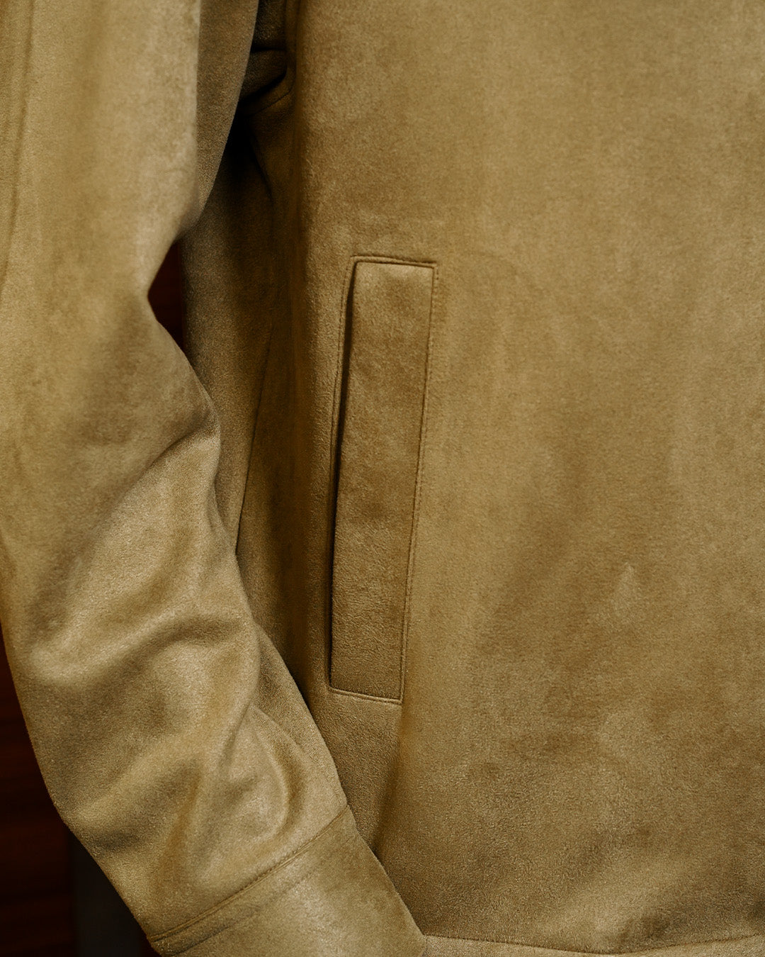 Minimal Button Suede
