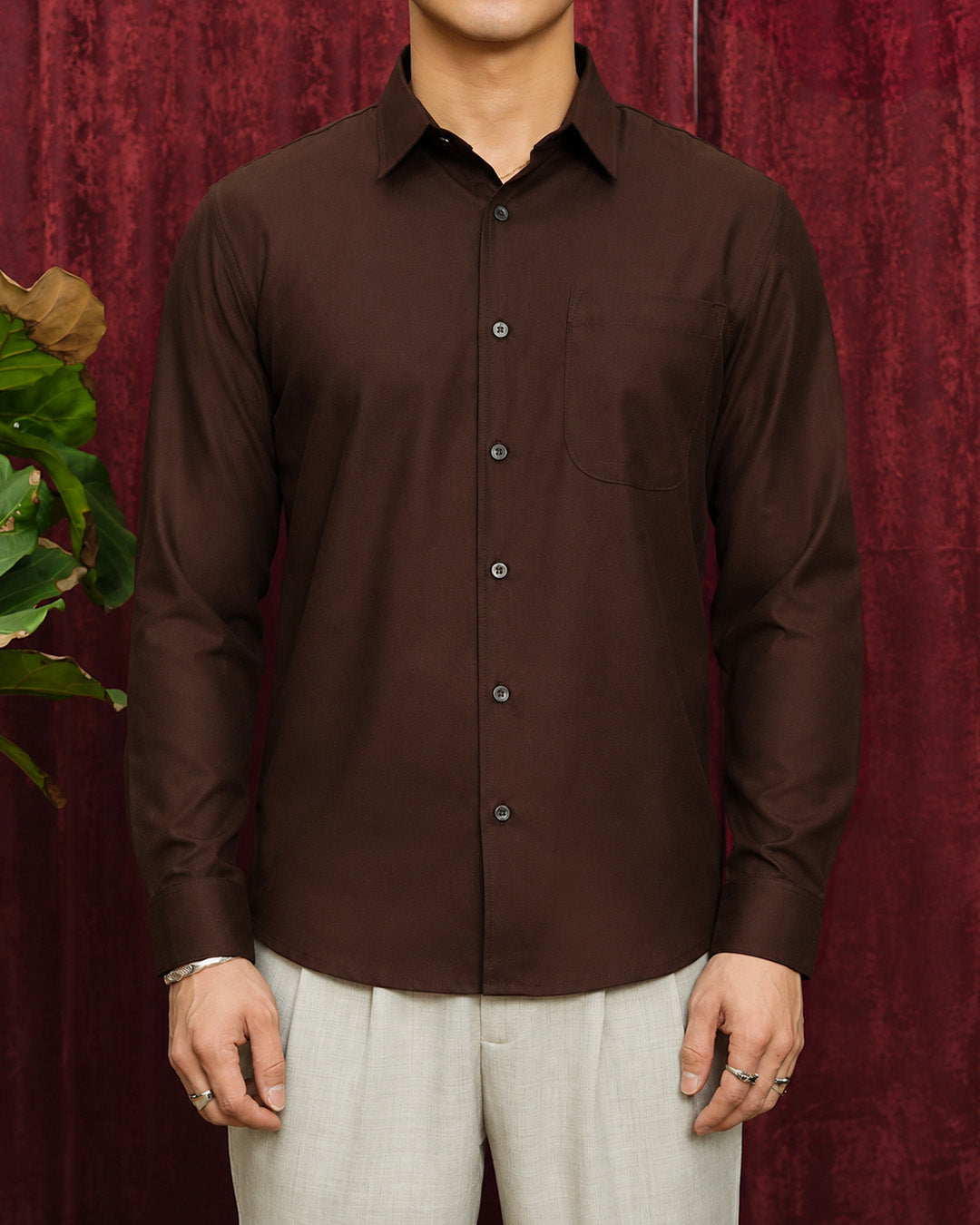 Kemeja Pria Basic Slim Fit - Coffee