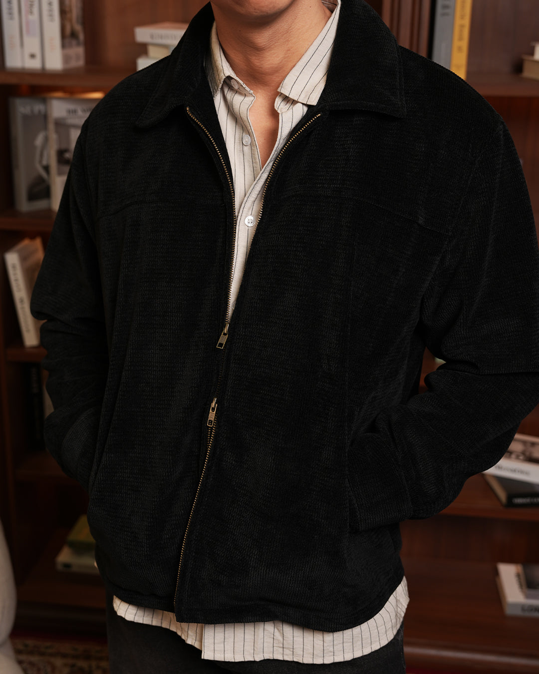 Corduroy Seaweed Minimal Jacket - Black