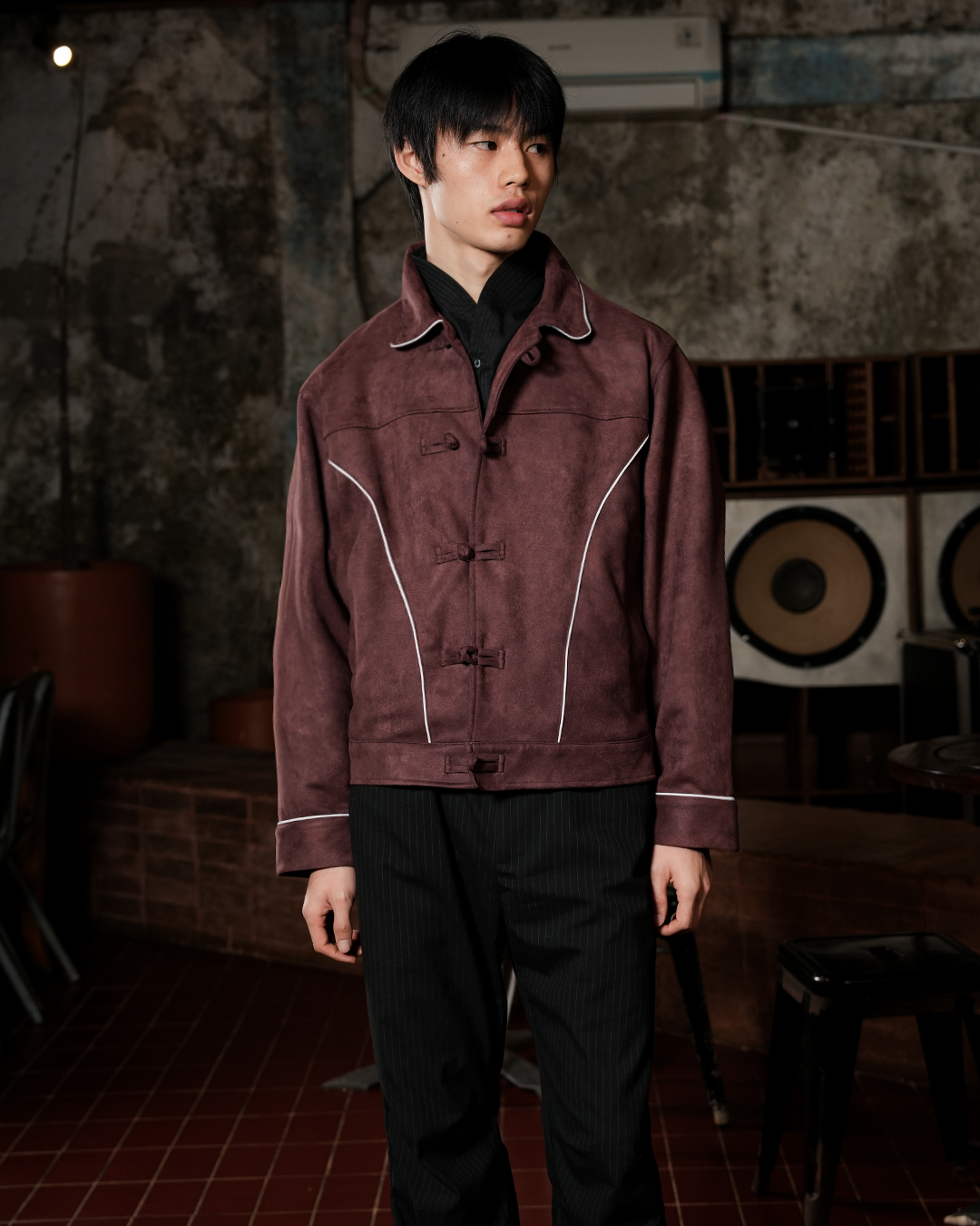 Accent Suede Chongsam Jacket - Maroon
