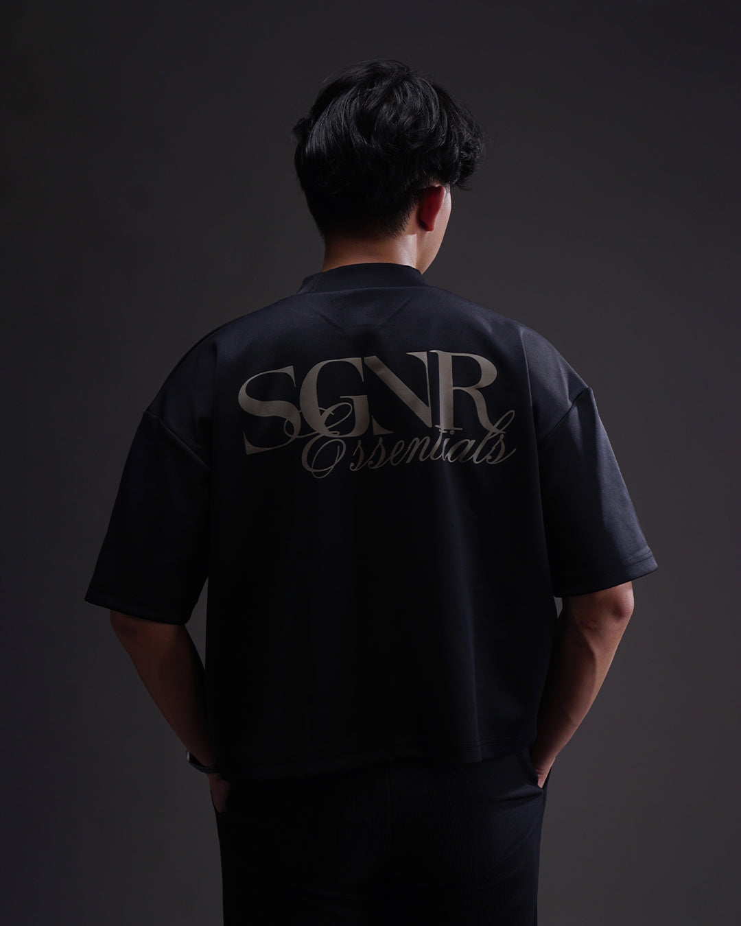 Overboxy SGNR - Black