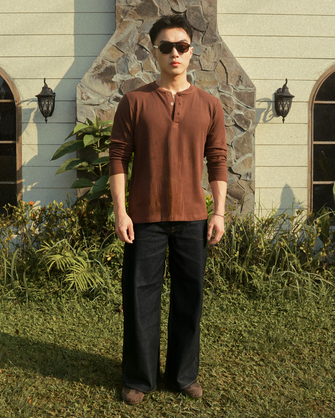 Basic Henley Shirt - Brown