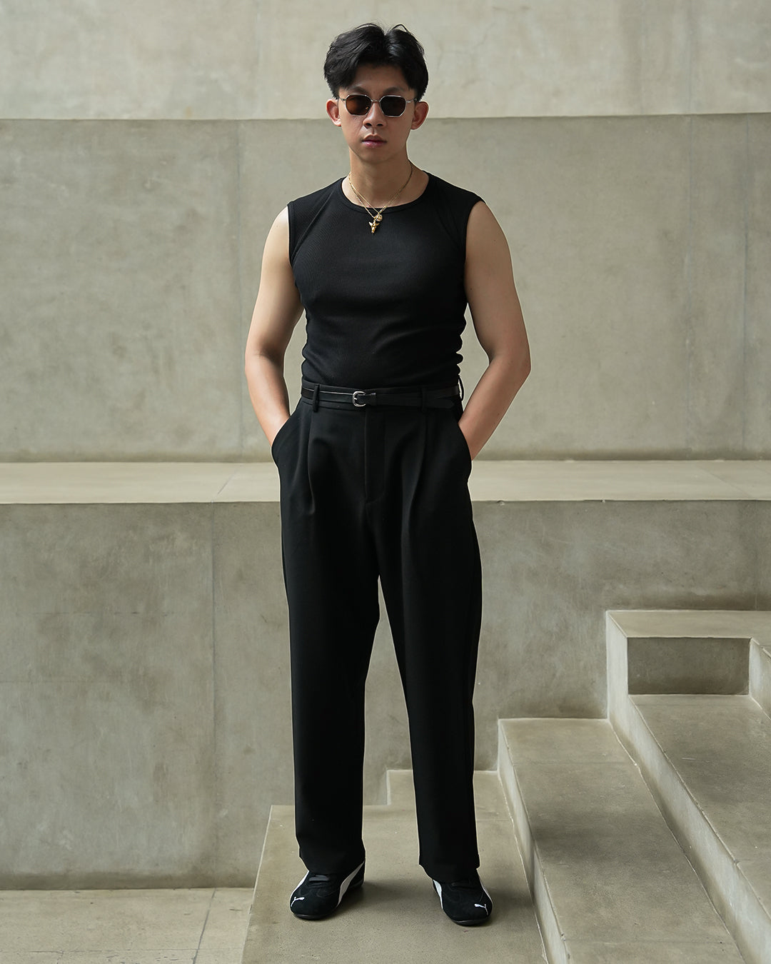 Modern Ribb Tank Top - Black