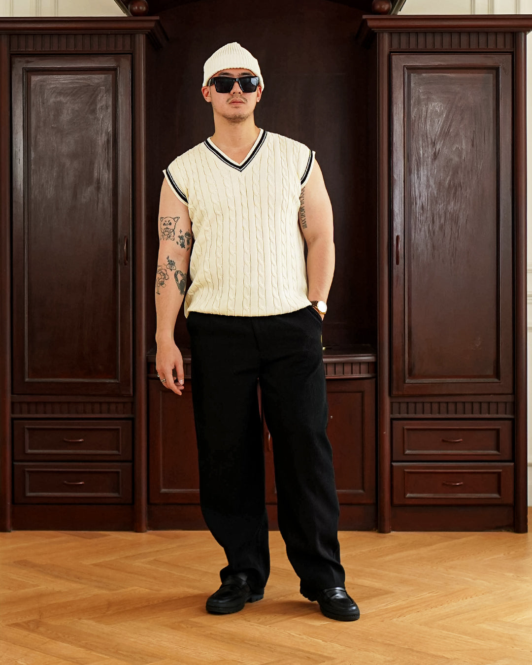 Cable Knot Vest Knitwear - Offwhite Black