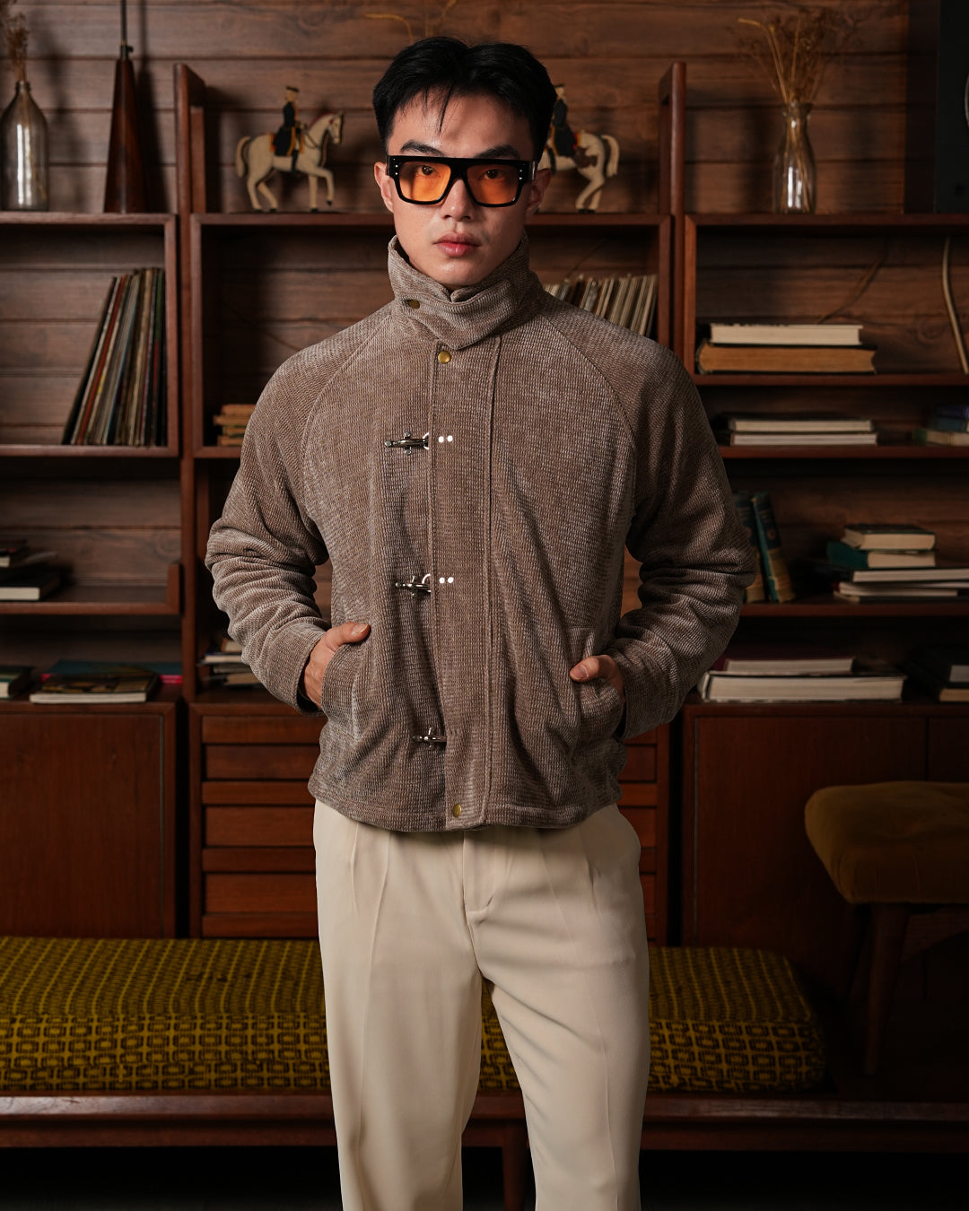 Corduroy Seaweed Clasp Jacket - Light Taupe