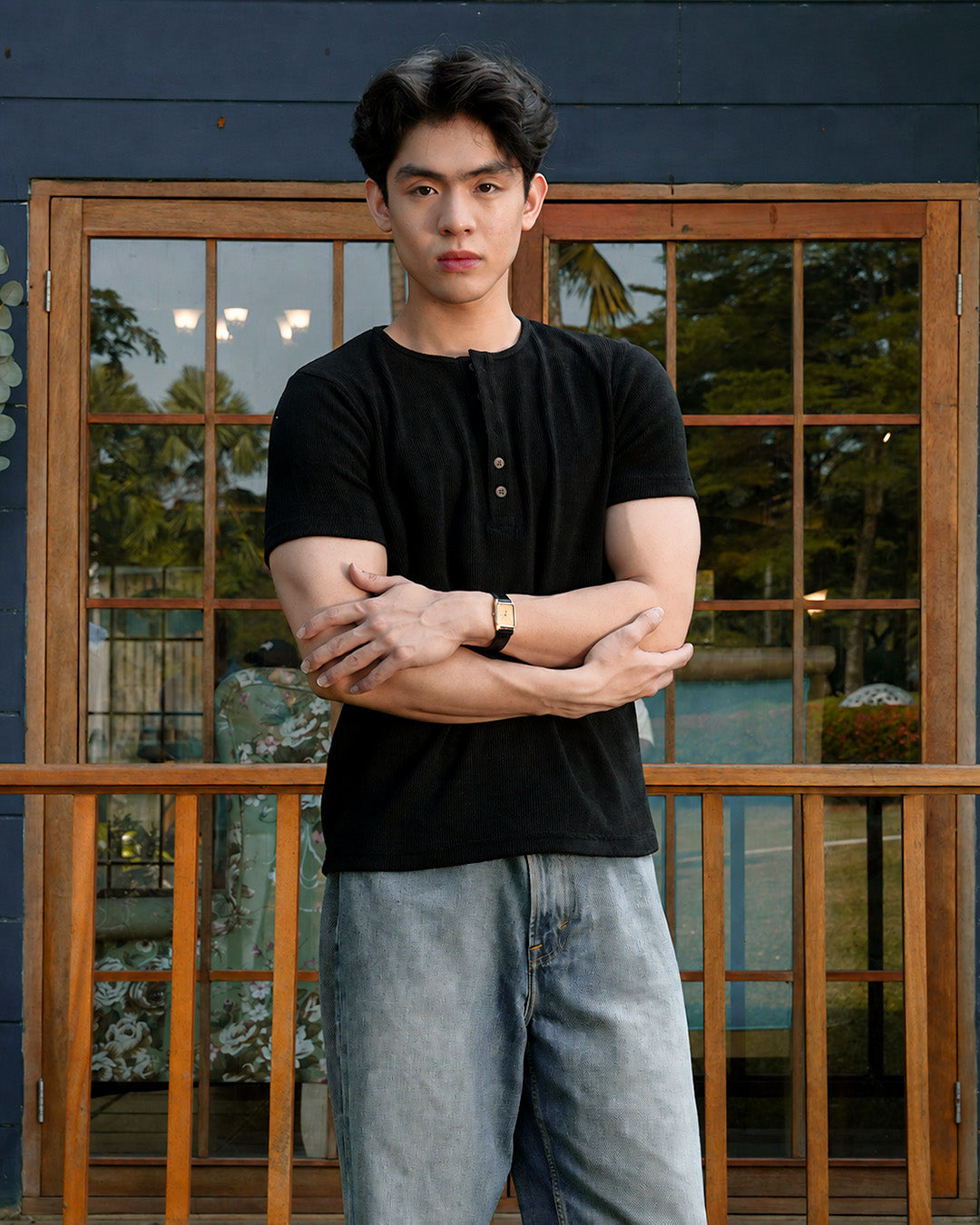 Henley Texture Waffle Lengan Pendek Slim Fit