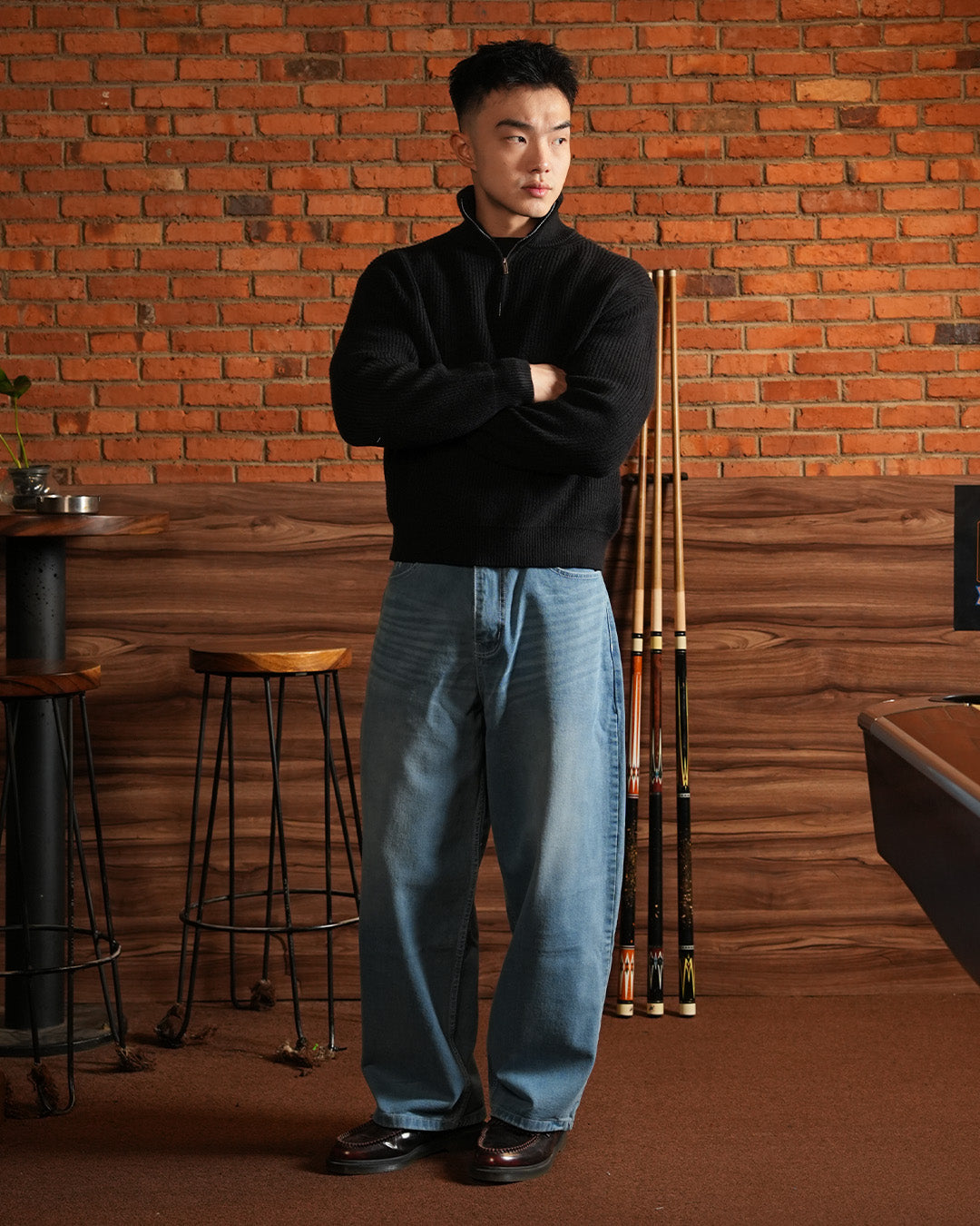 Minimal Knitwear Half Zip - Black