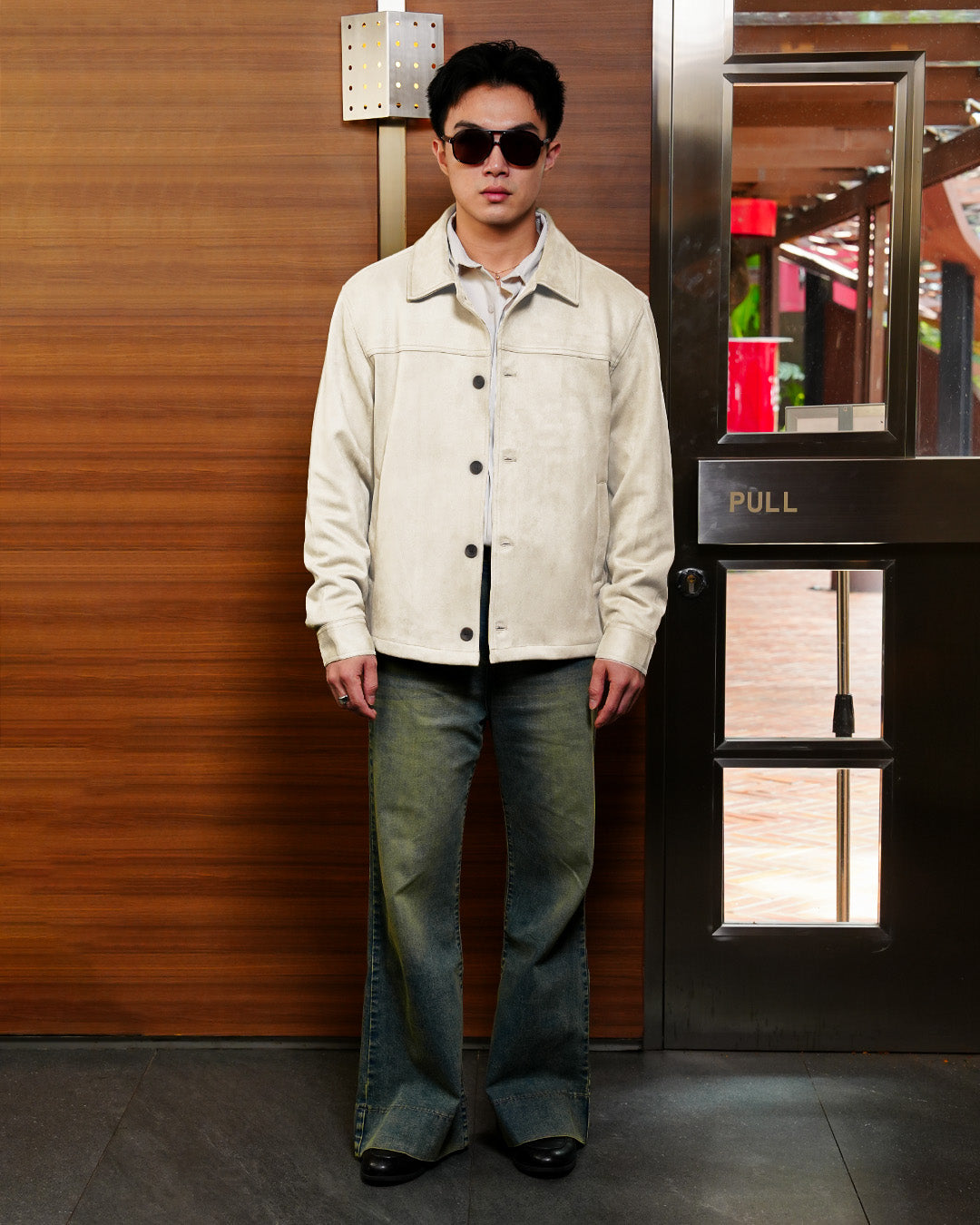 Minimal Button Suede