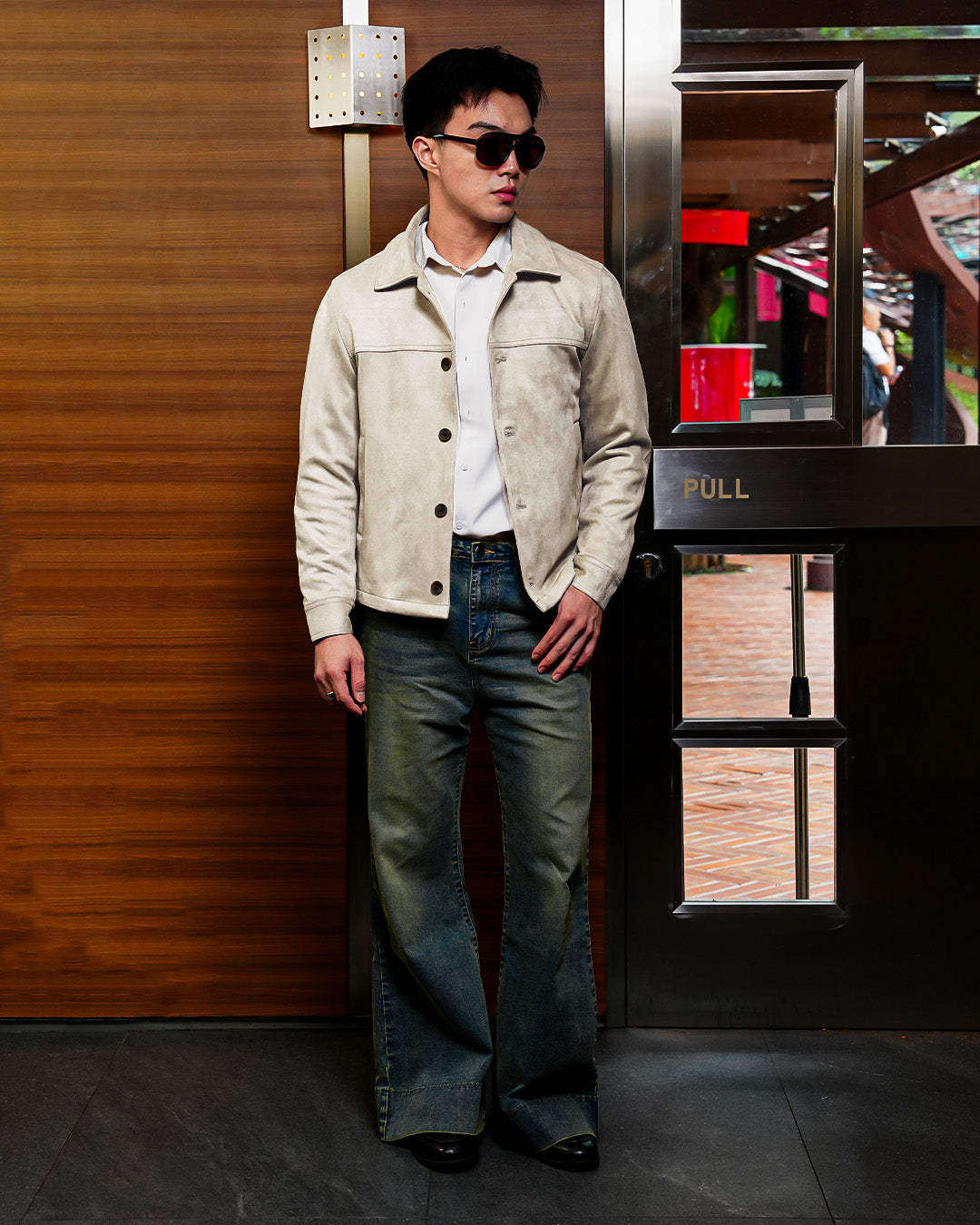 Minimal Button Suede