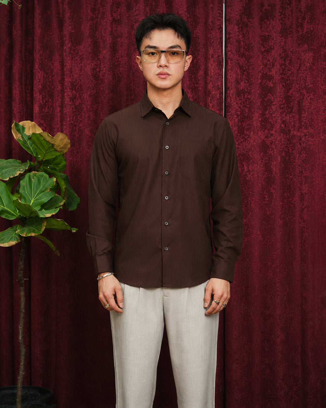 Kemeja Pria Basic Slim Fit - Coffee