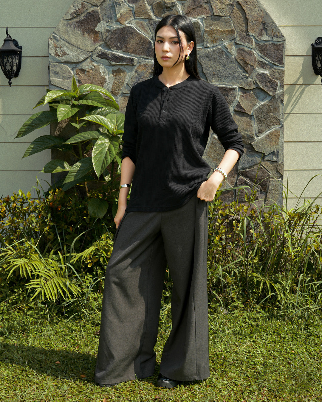 Basic Henley Shirt - Black