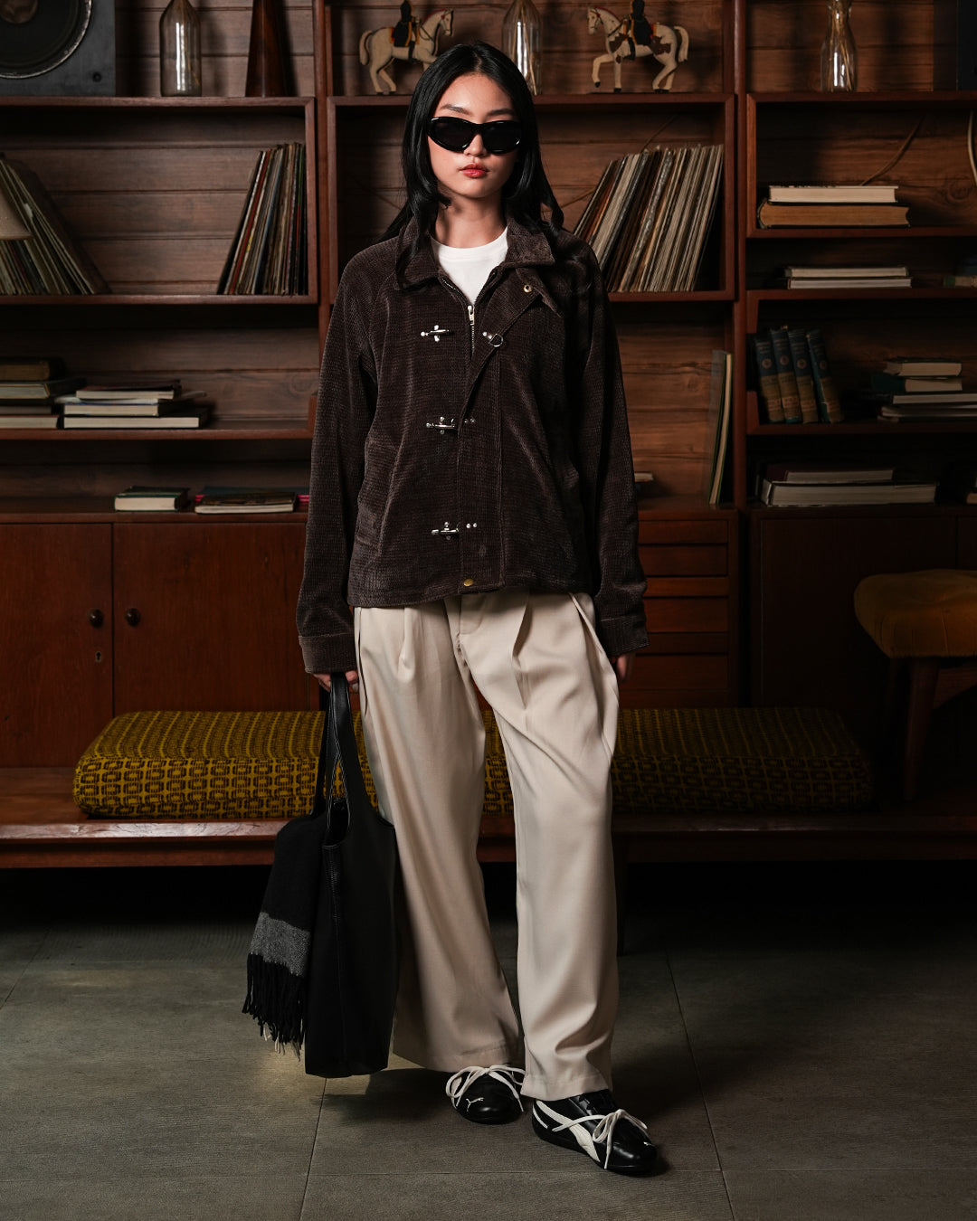 Corduroy Seaweed Clasp Jacket - Coffee