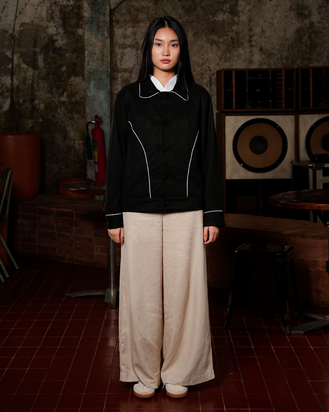 Accent Suede Chongsam Jacket - Black