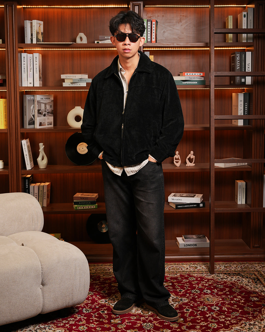 Corduroy Seaweed Minimal Jacket - Black