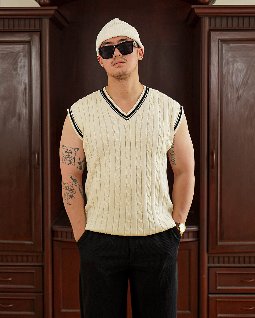 Cable Knot Vest Knitwear - Offwhite Black