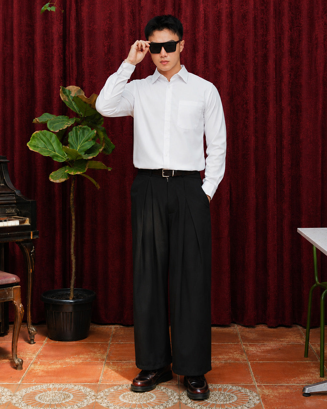 Kemeja Pria Basic Slim Fit - White