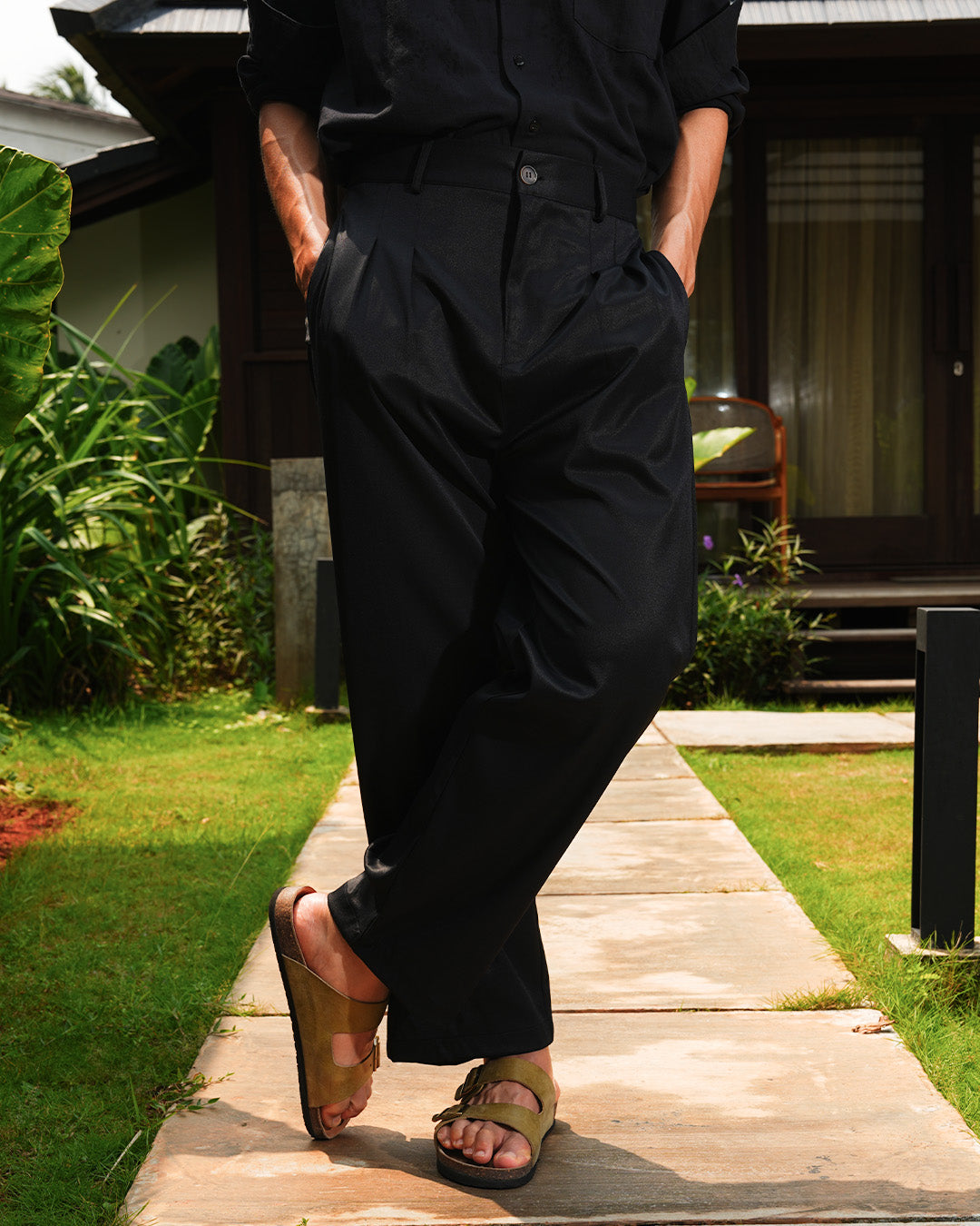 Modern Fit Chino Pants - Black