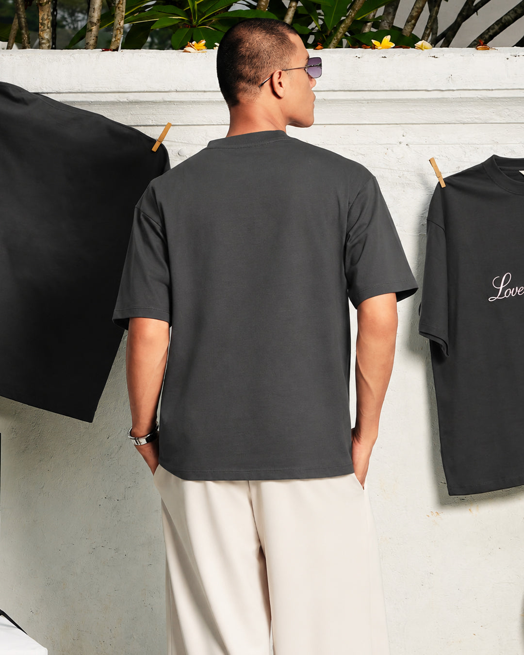 Bordir T-shirt Love are expensive